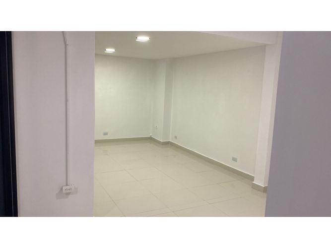 Edificio en venta en San Vicente, Cali, 569 m² · foto 5 de 7