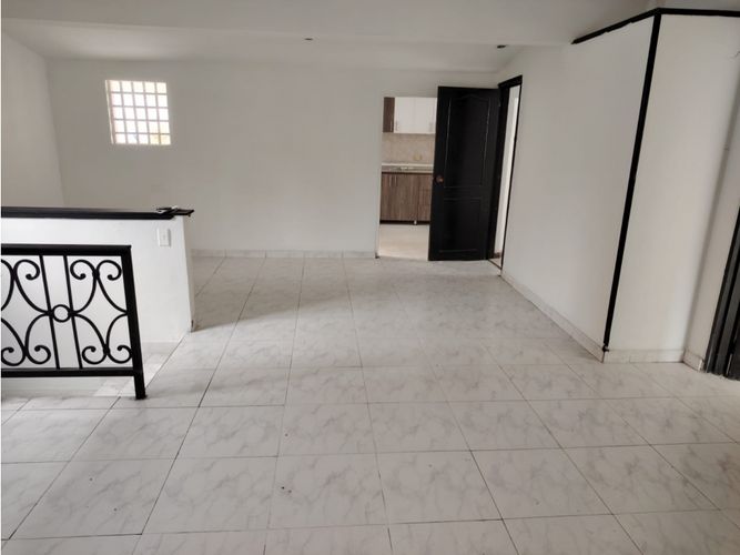 Apartamento de 5 alcobas en venta en Santa Rita, Cali, 220 m² · foto 4 de 23
