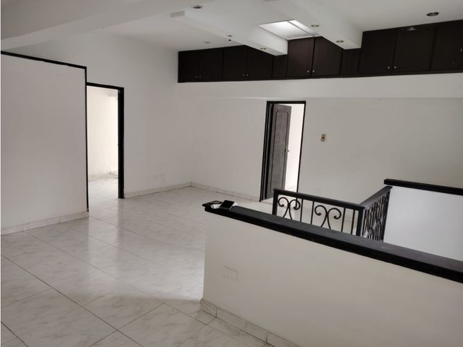 Apartamento de 5 alcobas en venta en Santa Rita, Cali, 220 m² · foto 5 de 23