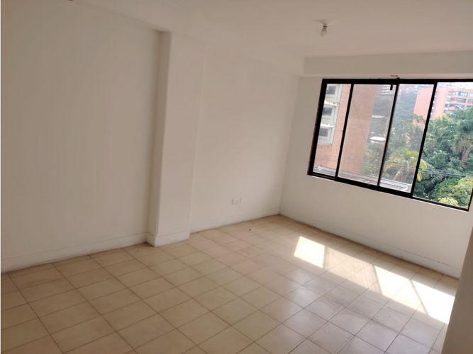 Apartamento de 5 alcobas en venta en Santa Rita, Cali, 220 m² · foto 12 de 23