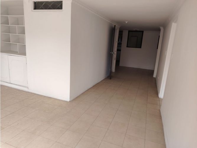 Apartamento de 5 alcobas en venta en Santa Rita, Cali, 220 m² · foto 14 de 23