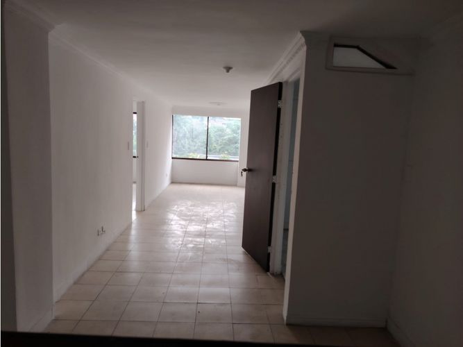 Apartamento de 5 alcobas en venta en Santa Rita, Cali, 220 m² · foto 15 de 23