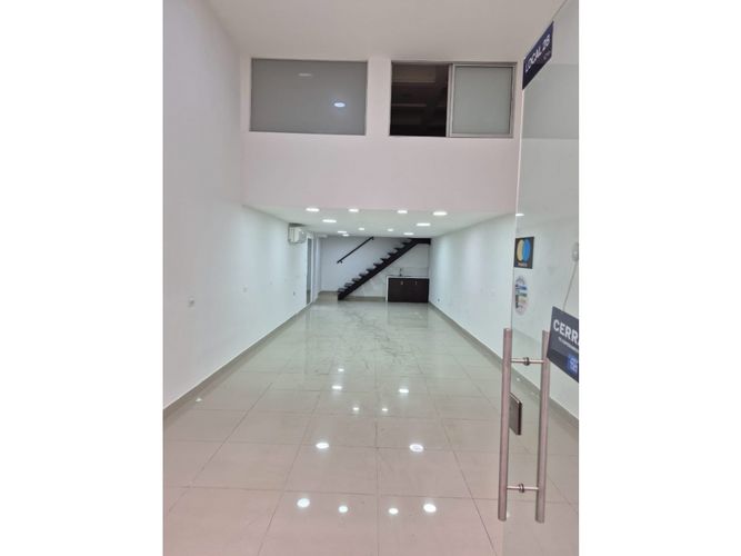 Local en venta en San Vicente, Cali, 80 m² · foto 2 de 8
