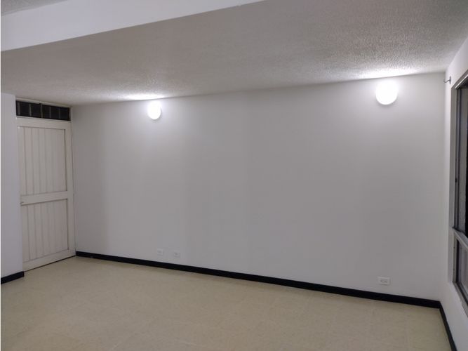 Apartamento de 2 alcobas en venta en Valle Del Lili, Cali, 55 m² · foto 3 de 12