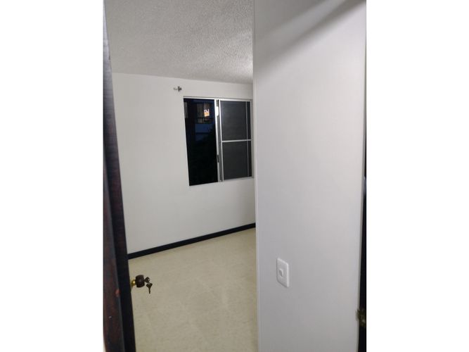 Apartamento de 2 alcobas en venta en Valle Del Lili, Cali, 55 m² · foto 11 de 12
