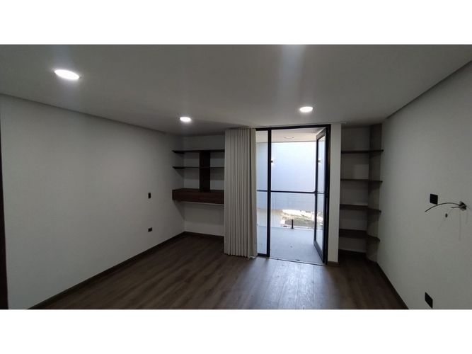 Casa de 3 alcobas en venta en El Chuscal, El Retiro, 498 m² · foto 12 de 24