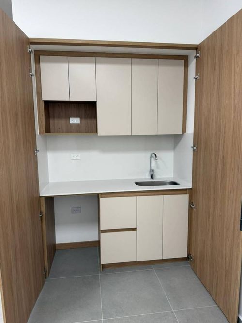 Oficina en arriendo en Altos Del Poblado, Medellín, 37 m² · foto 6 de 9