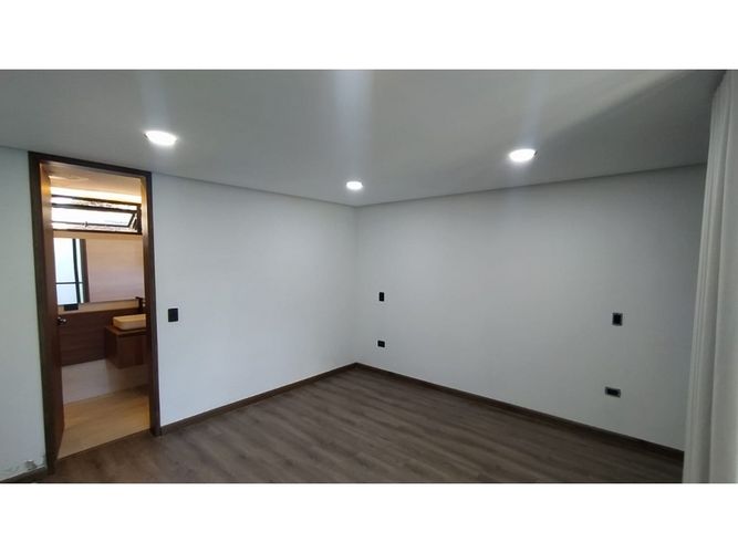 Casa de 3 alcobas en venta en El Chuscal, El Retiro, 498 m² · foto 21 de 24