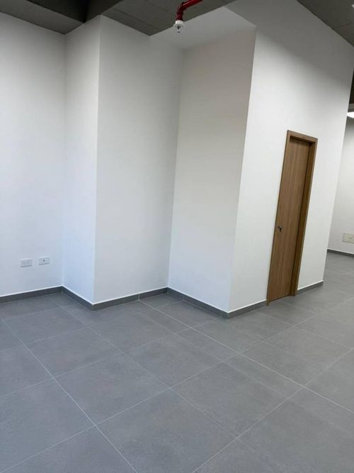 Oficina en arriendo en Altos Del Poblado, Medellín, 37 m² · foto 9 de 9