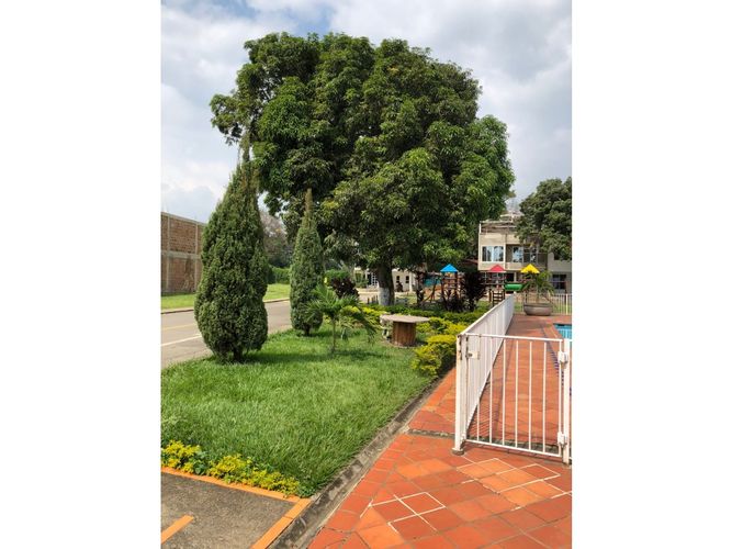 Casa de 2 alcobas en venta en Potrerito, Cali, 120 m² · foto 21 de 22