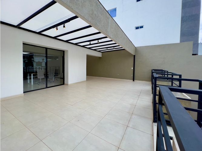 Casa de 4 alcobas en venta en Ciudad Jardin, Cali, 550 m² · foto 4 de 24