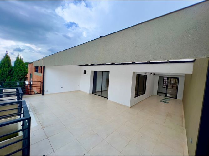 Casa de 4 alcobas en venta en Ciudad Jardin, Cali, 550 m² · foto 5 de 24