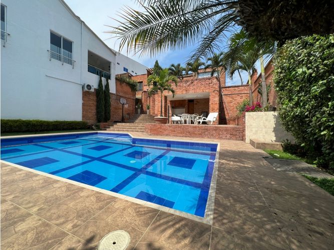 Casa de 4 alcobas en venta en Ciudad Jardin, Cali, 550 m² · foto 12 de 24