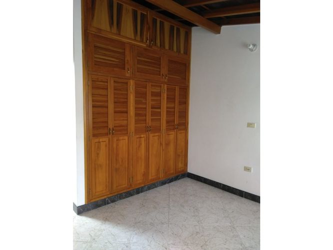 Casa de 4 alcobas en venta en La Ceja, 192 m² · foto 6 de 15