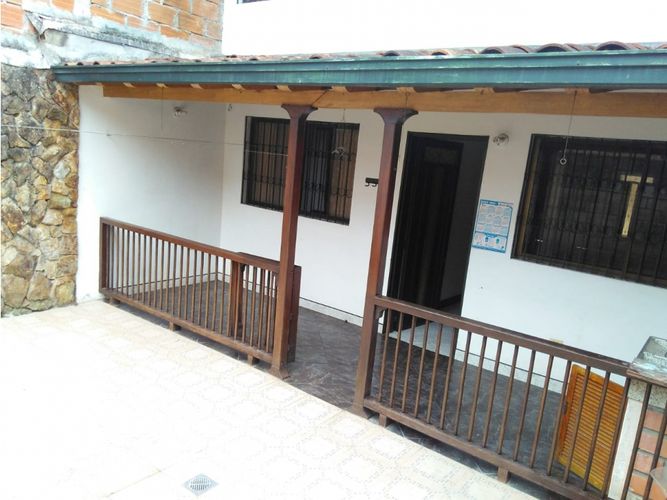 Casa de 4 alcobas en venta en La Ceja, 192 m² · foto 9 de 15