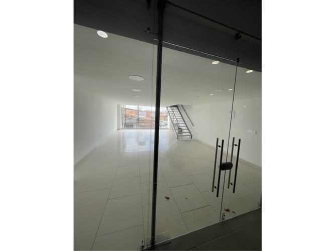 Local en venta en Juan De Ampudia, Jamundí, 50 m² · foto 2 de 2