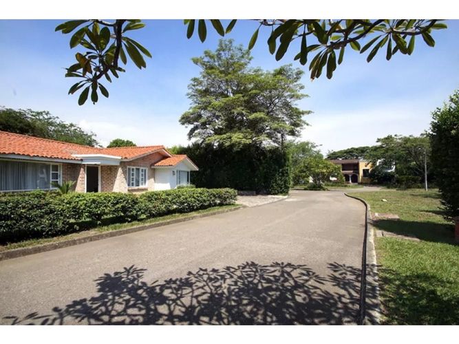 Casa de 7 alcobas en venta en Pance, Cali, 580 m² · foto 7 de 11