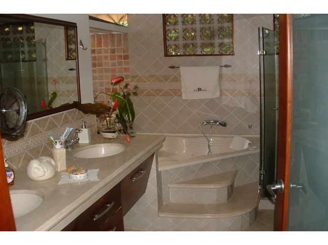 Casa de 7 alcobas en venta en Pance, Cali, 580 m² · foto 8 de 11