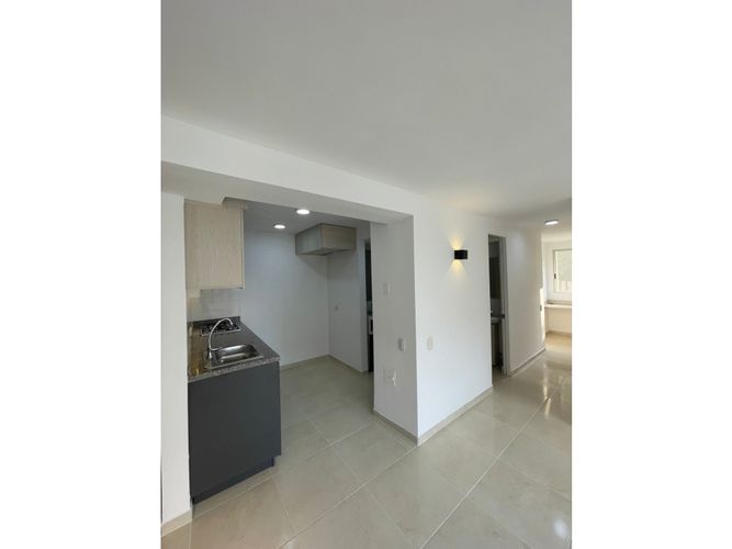 Apartamento de 3 alcobas en venta en Cr. Los Naranjos, Jamundí, 60 m² · foto 3 de 10
