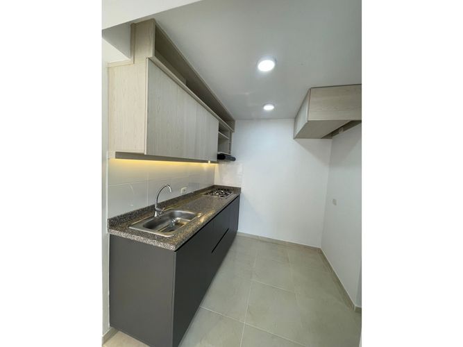 Apartamento de 3 alcobas en venta en Cr. Los Naranjos, Jamundí, 60 m² · foto 6 de 10