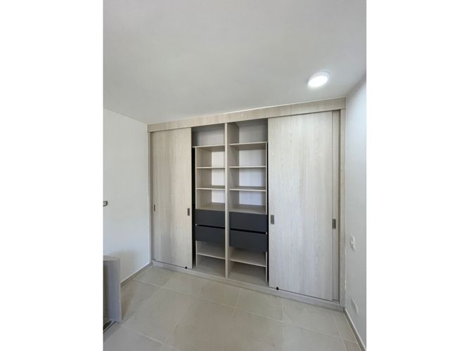 Apartamento de 3 alcobas en venta en Cr. Los Naranjos, Jamundí, 60 m² · foto 8 de 10