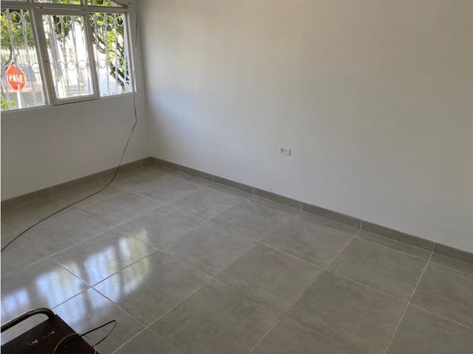 Casa de 4 alcobas en venta en Miraflores, Cali, 221 m² · foto 8 de 17