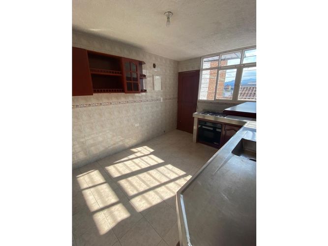Casa de 4 alcobas en venta en Miraflores, Cali, 221 m² · foto 12 de 17