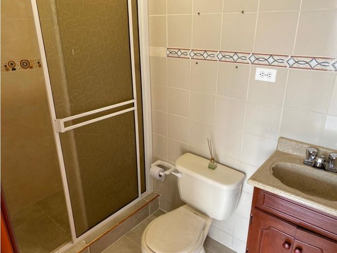 Casa de 4 alcobas en venta en Miraflores, Cali, 221 m² · foto 16 de 17