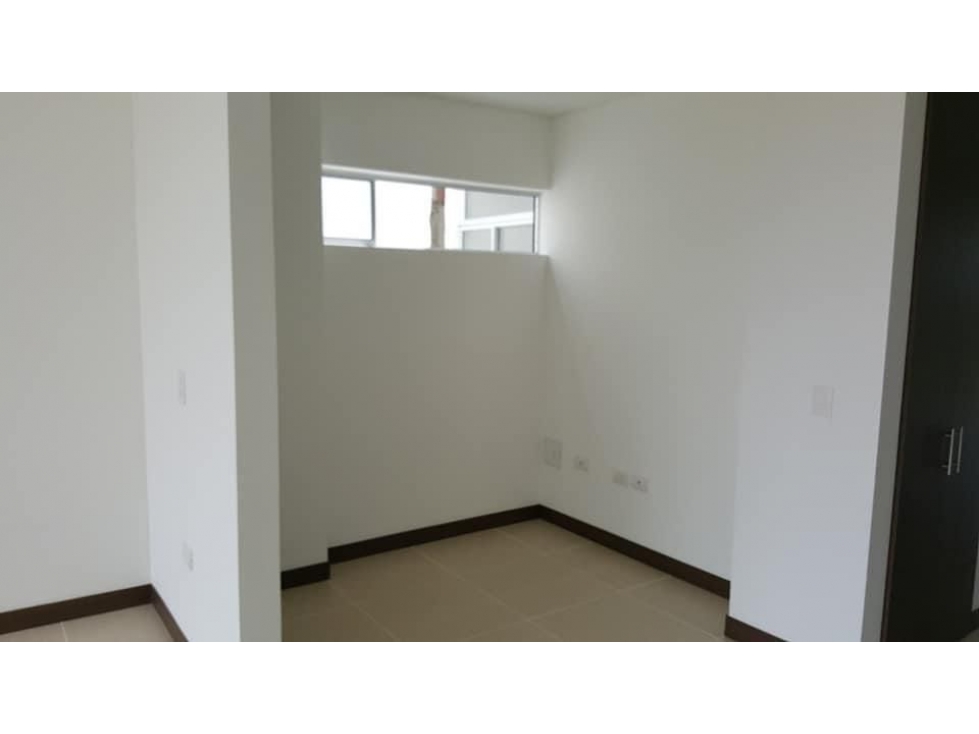 Apartamento en venta en Pance, Cali · foto 6 de 18