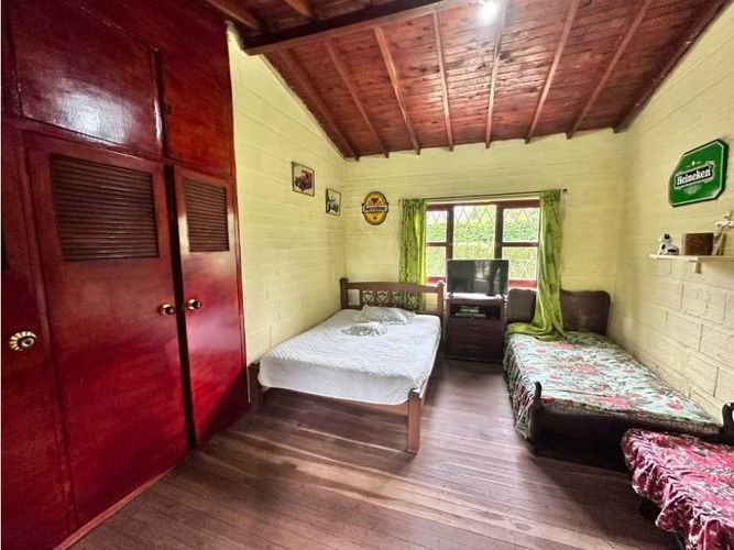 Casa de 6 alcobas en venta en Llano Grande, Rionegro, 300 m² · foto 6 de 24