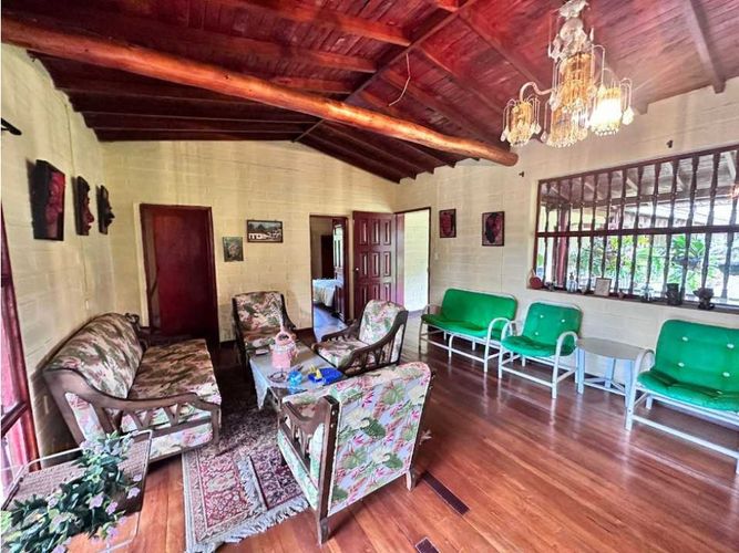 Casa de 6 alcobas en venta en Llano Grande, Rionegro, 300 m² · foto 10 de 24