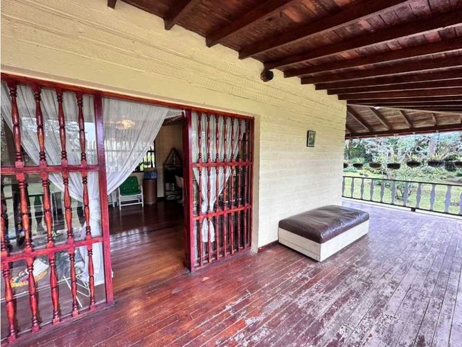Casa de 6 alcobas en venta en Llano Grande, Rionegro, 300 m² · foto 11 de 24
