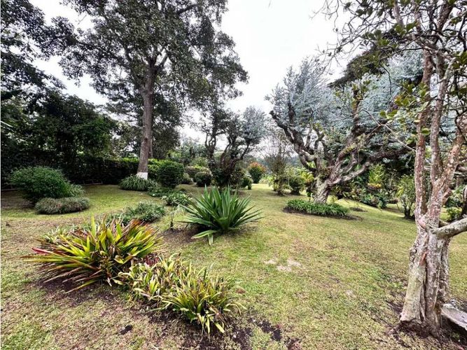 Casa de 6 alcobas en venta en Llano Grande, Rionegro, 300 m² · foto 23 de 24