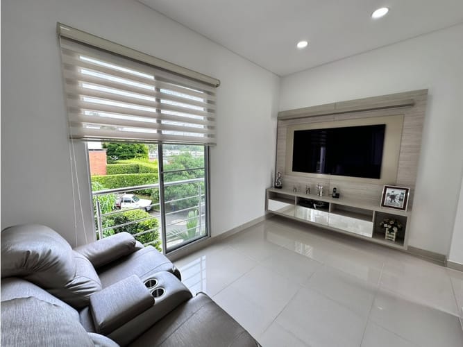 Casa de 5 alcobas en venta en Parque Natura, Jamundí, 280 m² · foto 10 de 19