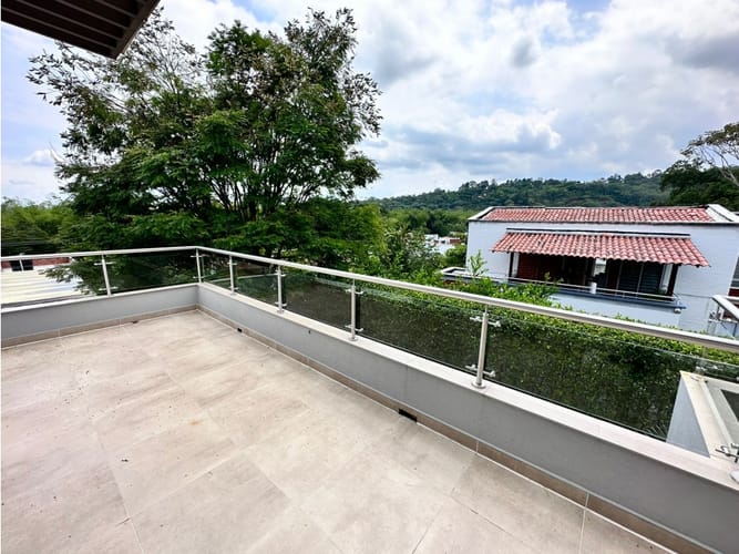 Casa de 5 alcobas en venta en Parque Natura, Jamundí, 280 m² · foto 11 de 19