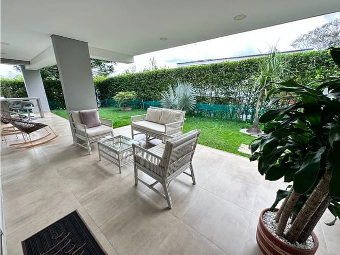 Casa de 5 alcobas en venta en Parque Natura, Jamundí, 280 m² · foto 14 de 19