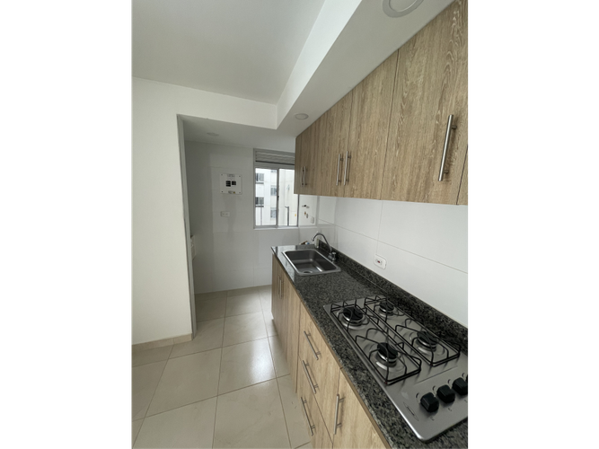 Apartamento de 2 alcobas en venta en Cr. Los Naranjos, Jamundí, 63 m² · foto 7 de 11