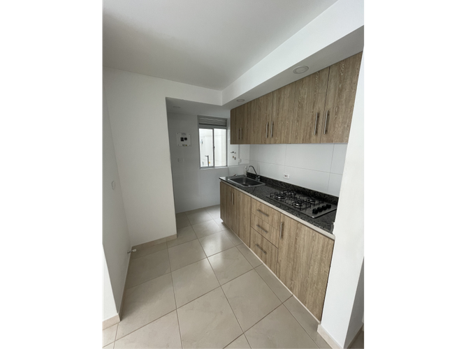 Apartamento de 2 alcobas en venta en Cr. Los Naranjos, Jamundí, 63 m² · foto 10 de 11