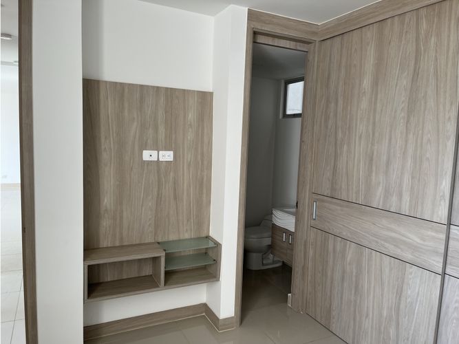 Apartamento de 3 alcobas en venta en Cr. Los Naranjos, Jamundí, 84 m² · foto 8 de 10