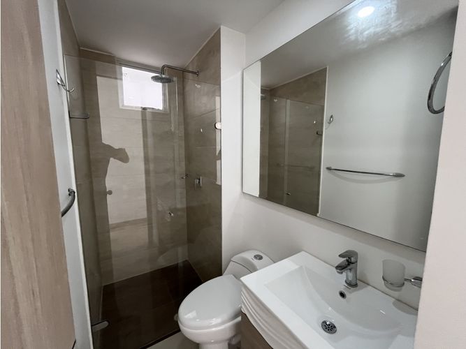 Apartamento de 3 alcobas en venta en Cr. Los Naranjos, Jamundí, 84 m² · foto 10 de 10