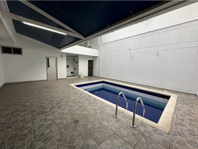 Casa de 5 alcobas en venta en El Ingenio, Cali, 360 m² · foto 2 de 24