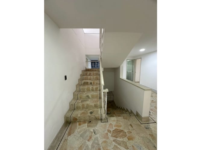 Casa de 5 alcobas en venta en El Ingenio, Cali, 360 m² · foto 5 de 24