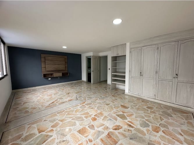 Casa de 5 alcobas en venta en El Ingenio, Cali, 360 m² · foto 19 de 24