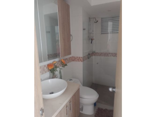 Apartamento de 2 alcobas en venta en Bochalema, Cali, 88 m² · foto 3 de 9