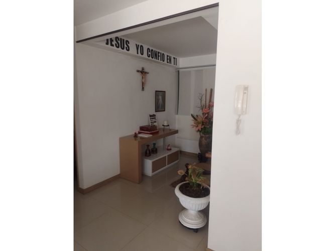 Apartamento de 2 alcobas en venta en Bochalema, Cali, 88 m² · foto 7 de 9