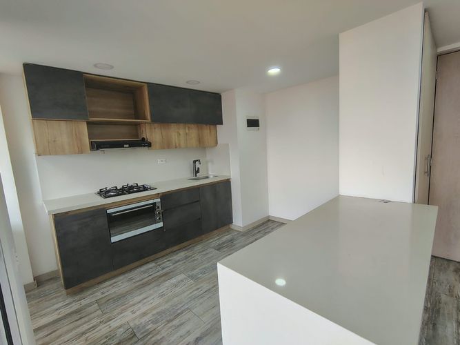 Apartamento de 3 alcobas en arriendo en Vallano, Sabaneta, 75 m² · foto 4 de 16