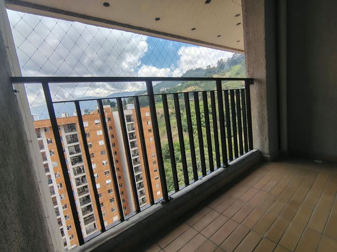 Apartamento de 3 alcobas en arriendo en Vallano, Sabaneta, 75 m² · foto 16 de 16
