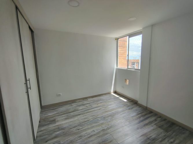 Apartamento de 3 alcobas en arriendo en Vallano, Sabaneta, 75 m² · foto 9 de 16