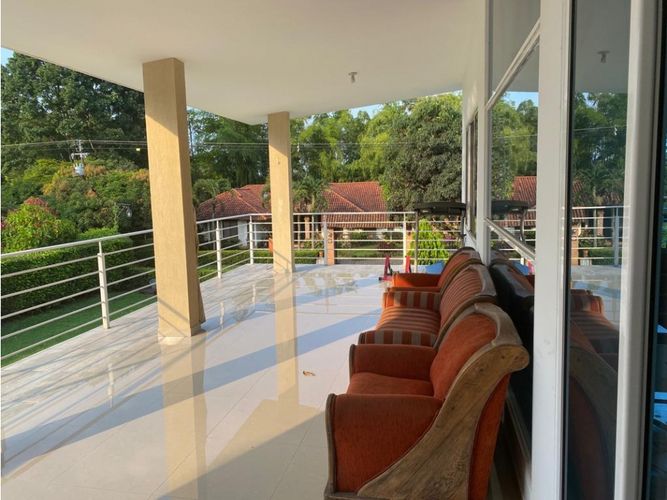 Casa de 5 alcobas en venta en Las Mercedes, Jamundí, 450 m² · foto 4 de 17