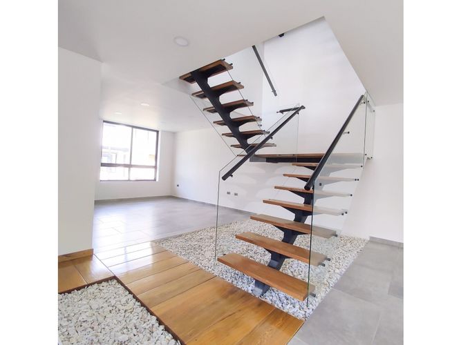 Casa de 6 alcobas en venta en Las Mercedes, Jamundí, 300 m² · foto 4 de 24